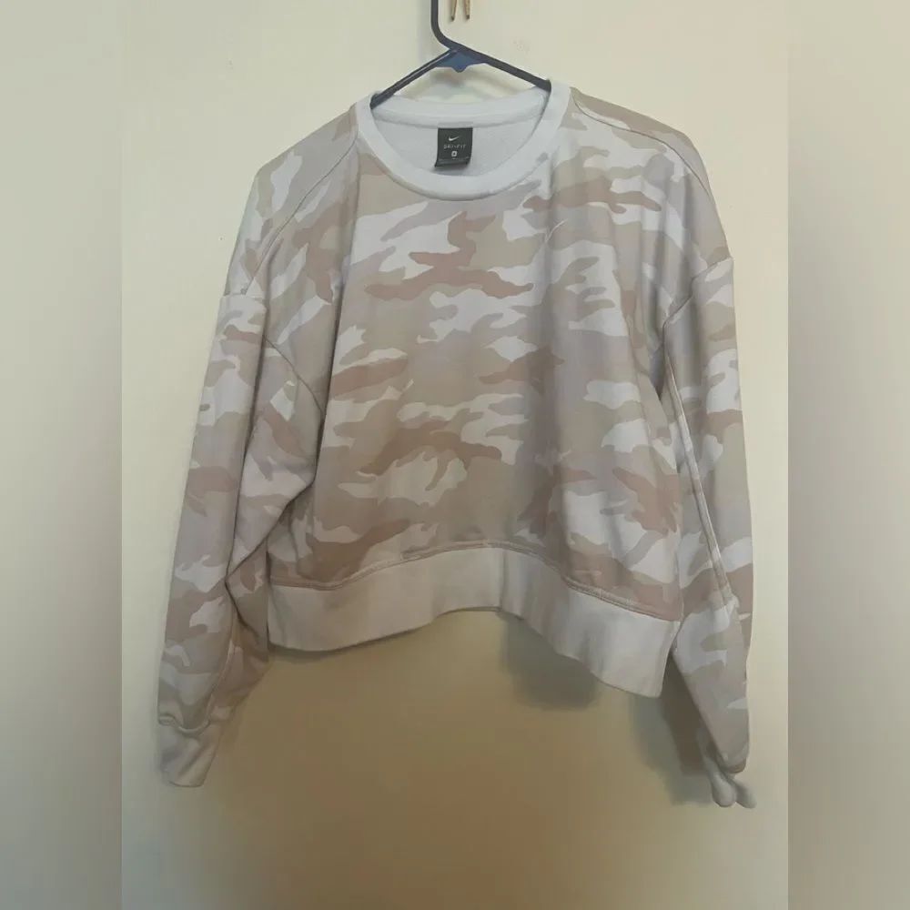 Camouflage Women's Crop Sweatshirt